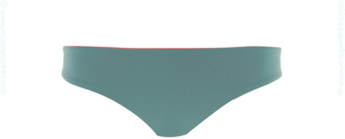 maillot de bain bleu pastel