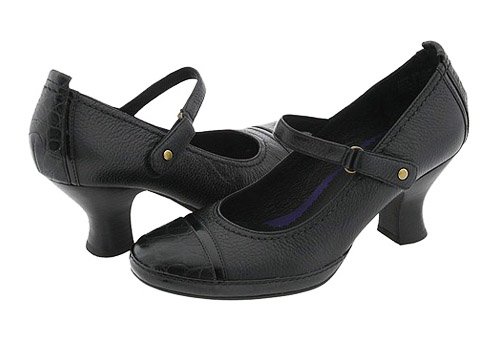 clarks indigo black pumps