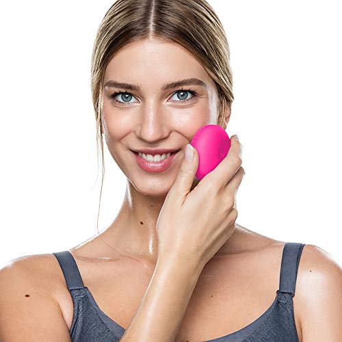 FOREO LUNA play plus Portable Facial Cleansing Brush, Fuchsia