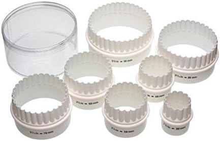 Kitchen Plastic Double Edged Biscuit/Pastry Cutters by CASCACAVELLE