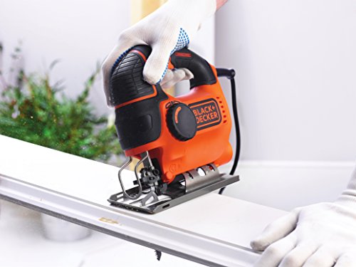 Black+Decker Stichsäge (620W, max. 90 mm Schnitttiefe, variable Hubzahl, Softgriff, Sight-Linie, Schutzbügel… – Bild 4