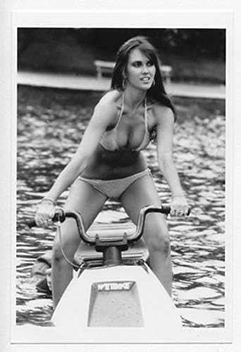 Amazon キャロライン マンロー 写真 小 Portrait Photograph 34 アイドル 芸能人グッズ 通販