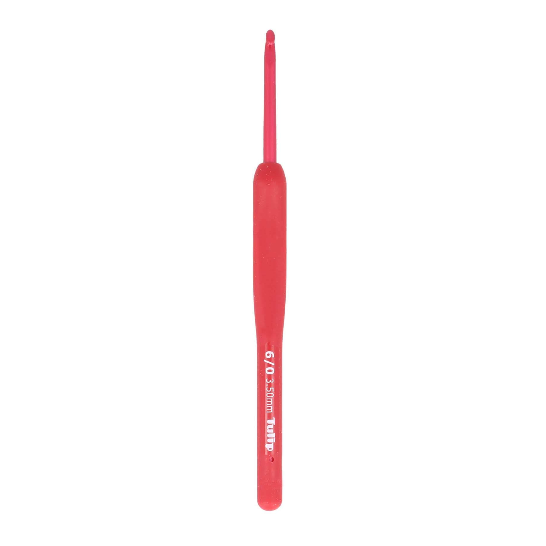 Tulip Etimo Red Crochet Hook with Soft-Grip Handle 3.5 mm - 1 Unit โ image 1