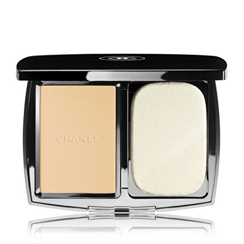 CHANEL VITALUMIÈRE COMPACT DOUCEUR 10 BE Chanel Vitalumière Compact Douceur Lightweight Compact Makeup