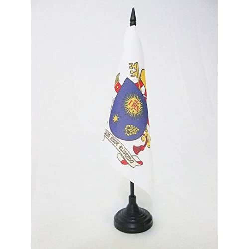 AZ FLAG - Pope Francis Coat of Arms Table Flag 5'' x 5'' - vatican Office Mini Banner 100% Polyester 15 x 15 cm - Mini Desk Flag with 10'' Pole and Black Plastic Base