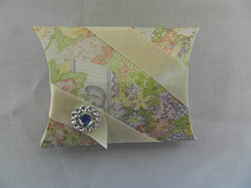 50 Pieces of Multy Colors Flowers Cardboard Boxes $ 39.60 with 5 Jordan Almonds ‘Confetti’ in A White Netting Closed with A White Ribbon. This Favor is Good for All Occasions. GPACKAGE of 20 PI