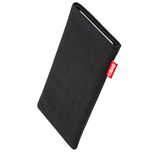 fitBAG Rave Black custom tailored sleeve for Samsung Galaxy S5 Active SM-G650F. Fine suit fabric pouch with integrated MicroFibre lining for display cleaning