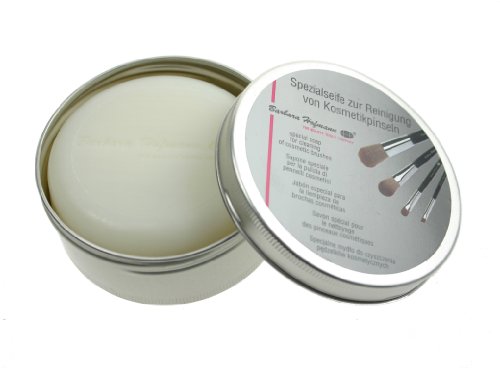 1 Barbara+Hofmann+Cleaning+Blenders+Developed