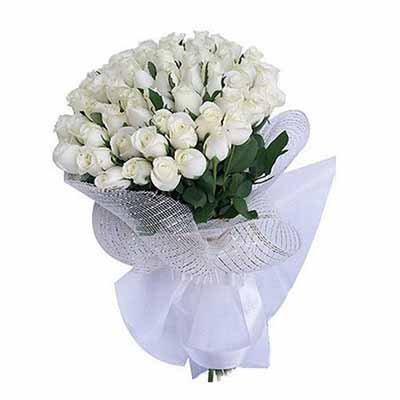 Florazone Serene Fresh Flowers Beauty Bouquet (Bunch of White Roses)