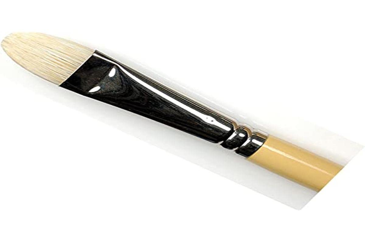 Winsor and Newton Artists Hog Short Filbert size 12