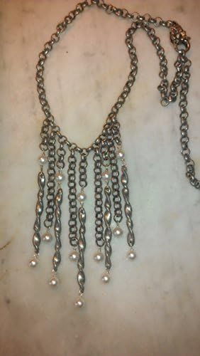 Drama Queen Necklace in pearl and lead-free pewter