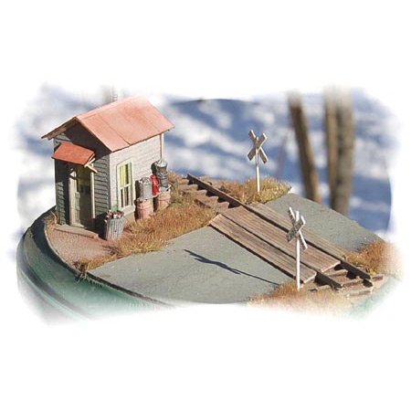 Bar Mills 0792 HO KIT Laser-Cut Crossing Shanty (2)