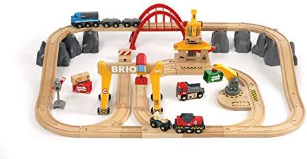 brio large city and cargo set