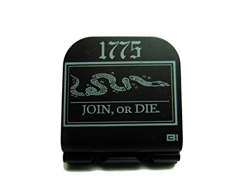 Join or Die Flag 1775 Laser Etched Hat Clip Black