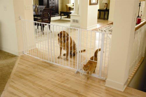Maxi Pet Gate with Pet Door Size: 30" H x 37" W