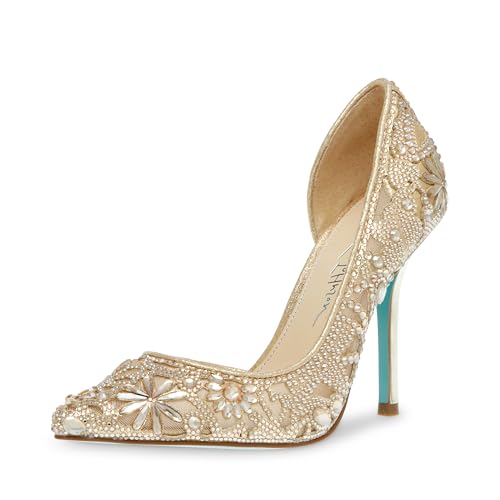 Betsey Johnson Women's Chic Pump, Light Gold, 9