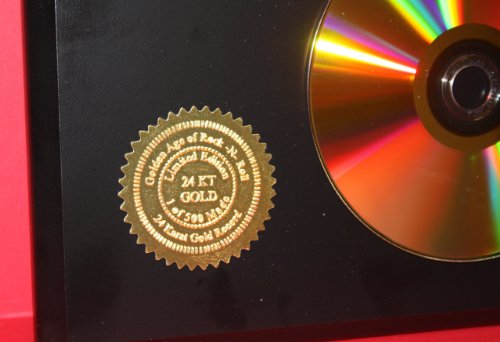 1 Reba+Mcentire+24Kt+Gold+Display