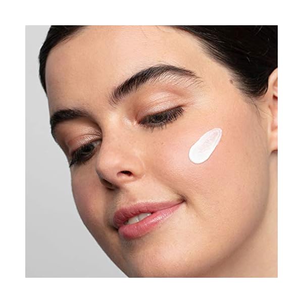 Vanilla-Pod-Hydrating-Day-Cream--Anti-Aging-Face-Moisturiser-For-Dry-Skin--with-Rosehip-Oil-Avocado-Oil-Antioxidant-Skincare-Ingredients--Dry-Skin-Normal-Skin--60ml Antipodes Vanilla Pod Hydrating Day Cream 60ml