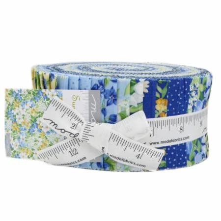 Summer Breeze V Jelly Roll 40 2.5-inch Strips by Moda Fabrics, 33300JR
