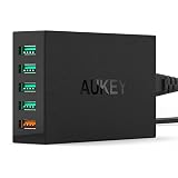 AUKEY - Cargador de Escritorio con 4 puertos USB + 1 de Carga Rapida de Tecnología Quick Charge 2.0. Negro
