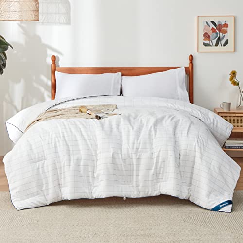 Bedsure White Comforter Queen Down Alternative Grid Comforter, 300 GSM Quilted Fluffy Duvet