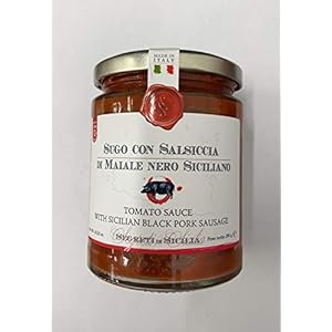 Tomatenpastasaus met Siciliaanse Nebrodi Black Varken Worsten