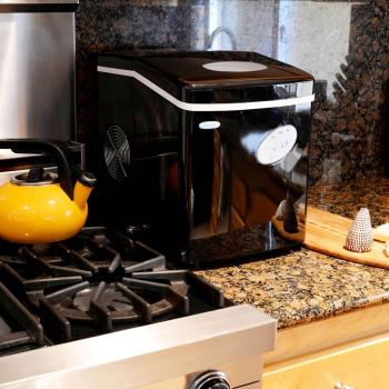 NewAir AI-100BK Portable Ice Maker on Kitchen Countertop