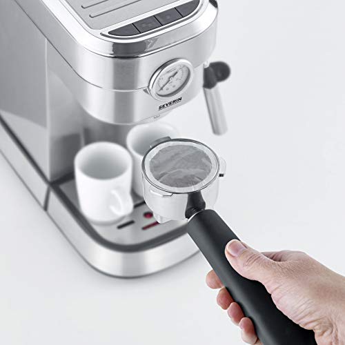 SEVERIN Espressomaschine "Espresa Plus", Siebträgermaschine mit 3 Einsätzen, Kaffeemaschine mit Milchschäumer und Manometer, inkl. Barista-Starterset, Edelstahl-gebürstet/schwarz, KA 5995 – Bild 5