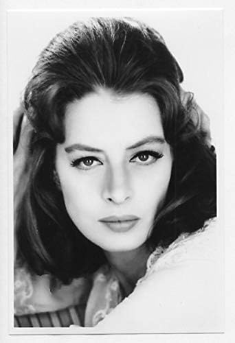 Amazon Co Jp 映画女優 キャプシーヌ 写真 フォト 小 Portrait Photograph 2a Capucine フランス女優 ホビー