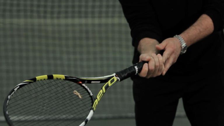 4 Ways to Grip a Tennis Racket