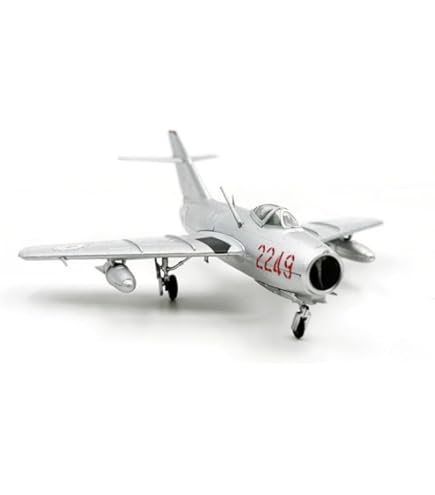 Amazon.com: Ultimate Soldier 1/18 Scale Mig-15bis Russian AF Jet