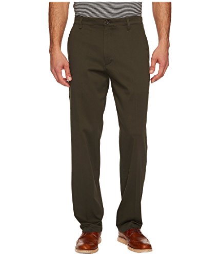 Dockers Herren Classic Fit Easy Khaki Pants Lässige Hose, Olivenhain, 30W / 30L