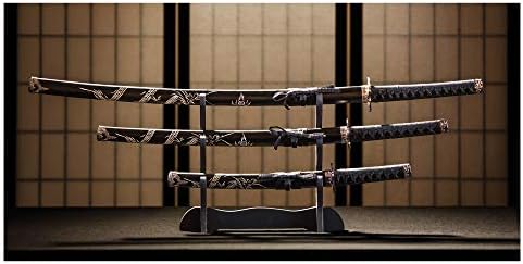 LimeWorks Bath Towel, 70x140 cm, Japanese Swords - Katana, Wakizashi and Tanto