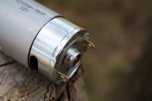 Low Amp 6 or 12 Volt 1/8'' Shaft Feeder Motor