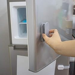 DailyTreasures 4Pcs Self-Stick Instant Cabinet
