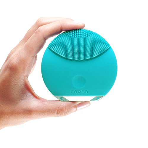 FOREO LUNA mini Silicone Face Brush with Facial Cleansing for All Skin Types