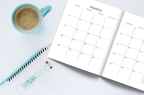 Fresh Out of F*cks: 2018 Weekly Planner Organizer & Calendar: 7"x9" Format for Portability: Black Teal & Coral Lettering Art & Llama Premium Matte ... & Agendas for Time Management & Organization)