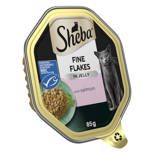 Sheba Fine Flakes Cat Tray with Salmon in Jelly 85g