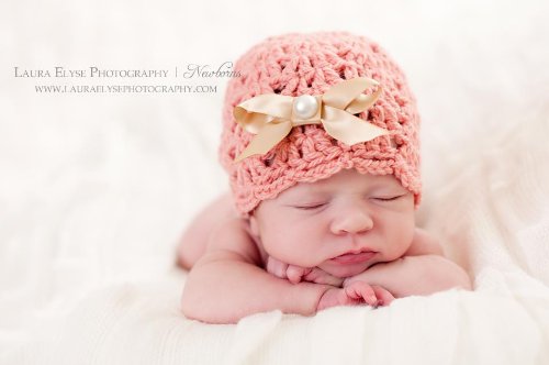 Double V scallop hat
