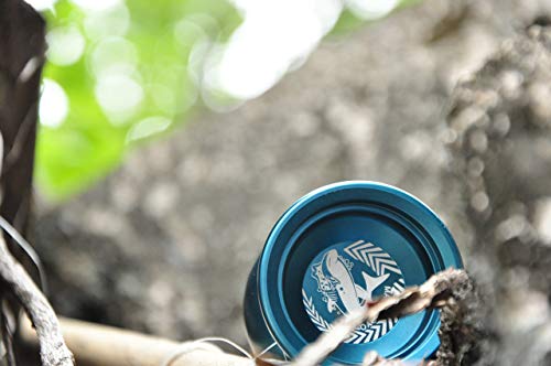 MAGICYOYO Professional Yoyo Shark Honor N12 Yoyo Long Time Spinning Yoyo, Sand Blasted Finish Yoyo with 12 Yoyo Strings, 1 Yoyo Holster, 1 Yoyo Glove (Blue)