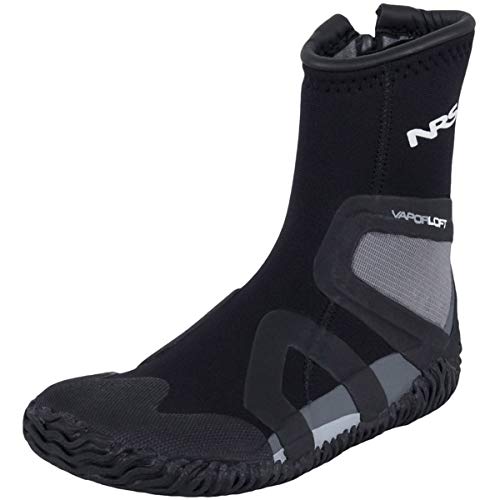 The Search for the Best Kayaking Water Shoes [Buying Guide]