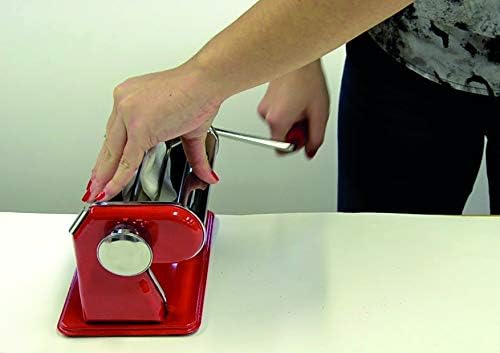 Artemio 18002081 Machine à pâte, Rouge et Acier, 21x14 x14,5 cm - Cuisine A Vivre Artemio 18002081 Machine à pâte, Rouge et Acier, 21x14 x14,5 cm