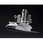41DVofZLtjL. SS150 Hasegawa-1200-Hubble-Space-Telescope-Space-Shuttle-Orbiter-with-Astronauts-Model-KitJapan-Import