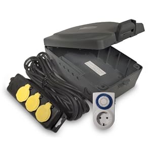 Masterplug WBXIP38TS Weerbestendige box voor buiten met 8 meter verlengkabel en 3 stopcontacten incl. timer,zwart