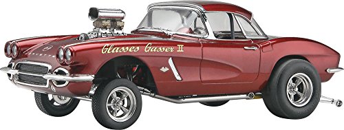 Revell d & m  62 corvette gasser plastic model kit