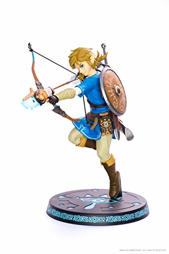 Dark Horse Deluxe The Legend of Zelda: Breath of The Wild: Link Figure