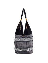 Novica gris oscuro y negro de algodón hecho a mano bordado bolsa de hombro, 'música'