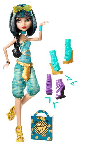 Monster High Cleo De Nile Doll & Shoe Collection