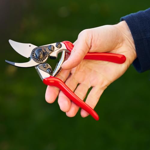 FELCO 6 kompakte Bypass-Baum-, Reb- und Gartenschere für mittelgroße Hände, für Rechtshänder, gehärtete Stahlklinge, Griff aus geschmiedetem Aluminium, ergonomischer Schneidkopf, Swiss Made Qualität 4