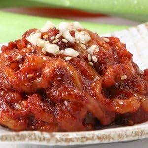 [KOREAN FOOD] Squid seasoned with spicy pepper sauce 1kg / Ojingeo / Kimchi / Banchan / Korean Food / Korean Dishes / NO MSG / Well-Made Korean Packed Food / SAFE Package